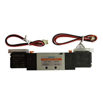 气立可/CHELIC 电磁阀，SK-8233-220VAC-L 3位5通双电控，标准出线300mm 售卖规格：1个