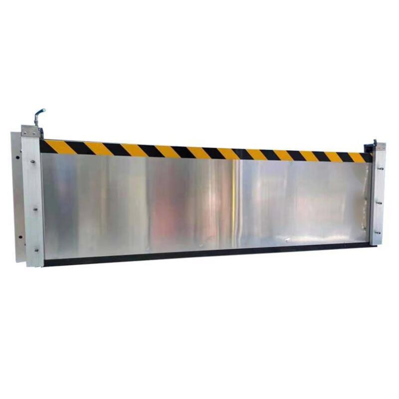 俱威 不锈钢防洪闸，4.75米*1米 厚度4公分，板厚0.8  售卖规格：1块