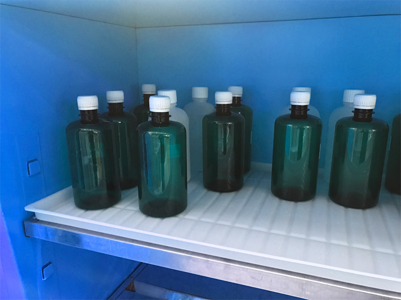 西斯贝尔sysbel pe托盘,适用12/22加仑弱腐蚀性液体存储柜,500×360