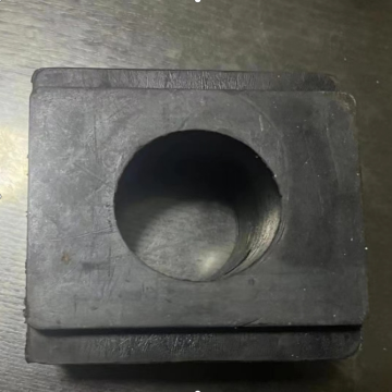 英达罗 橡胶缓冲垫，100mm*100mm*100mm