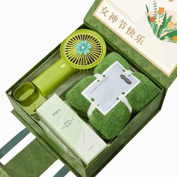功成狮 夏季清凉伴手礼盒，GJCA0503 平安喜乐卡片*1+风扇*1+绿色方形毛巾*1+护手霜*1 售卖规格：1套